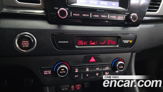 Kia Niro 2018 — photo 16