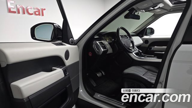 Land Rover Range Rover Sport 2016 — photo 13