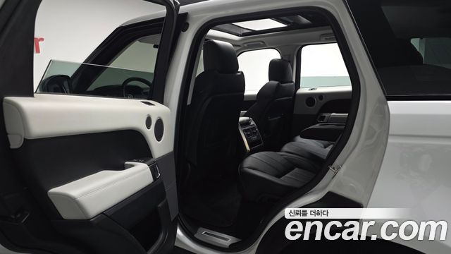 Land Rover Range Rover Sport 2016 — photo 18