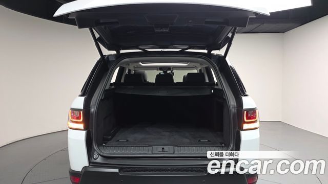 Land Rover Range Rover Sport 2016 — photo 26