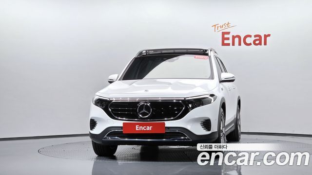 Mercedes-Benz EQB 2023 — photo 3