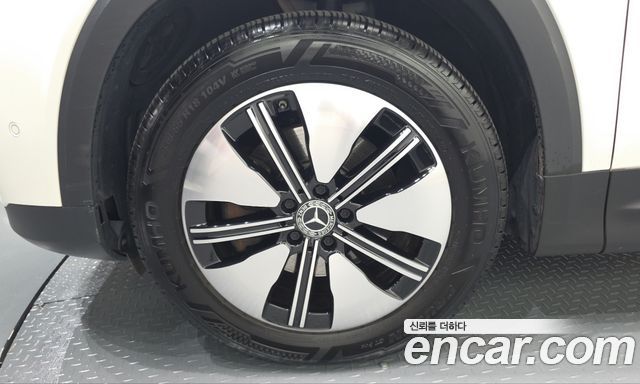 Mercedes-Benz EQB 2023 — photo 5