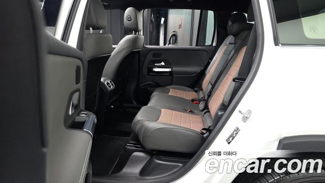 Mercedes-Benz EQB 2023 — photo 18