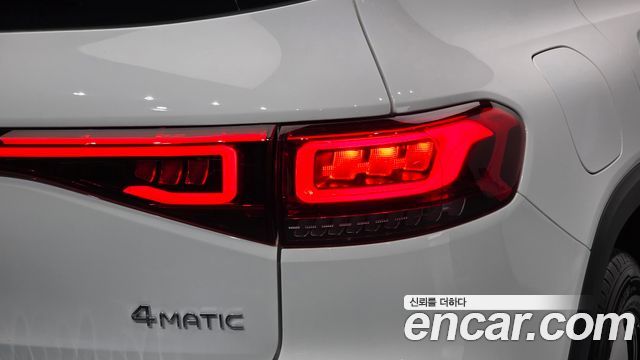 Mercedes-Benz EQB 2023 — photo 9