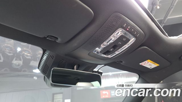 Mercedes-Benz EQB 2023 — photo 28