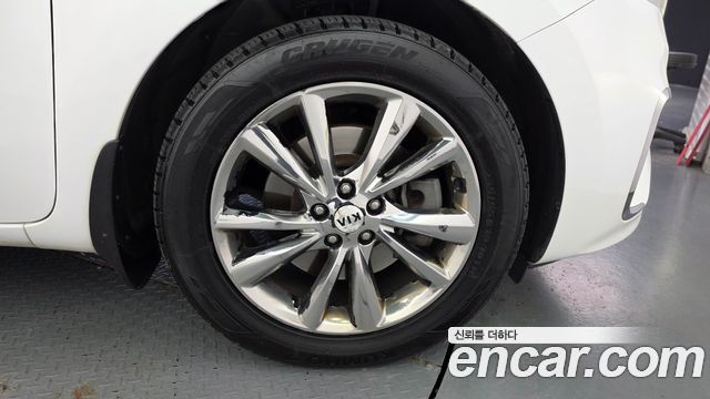 Kia Canival 2019 — photo 5
