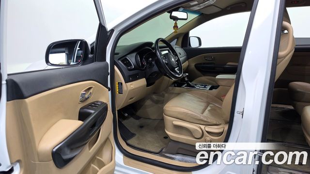 Kia Canival 2019 — photo 13