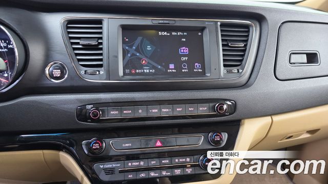 Kia Canival 2019 — photo 20
