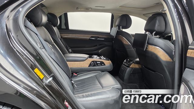 Genesis G90 2019 — photo 18