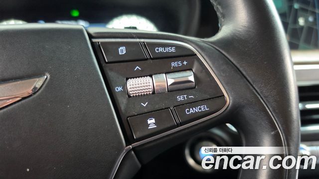 Genesis G90 2019 — photo 23