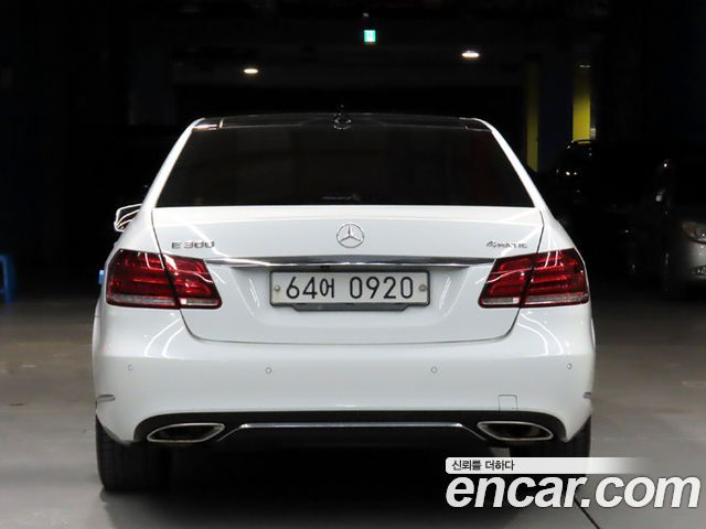 Mercedes-Benz E-Class 2016 — photo 4