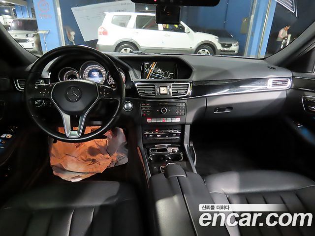 Mercedes-Benz E-Class 2016 — photo 7