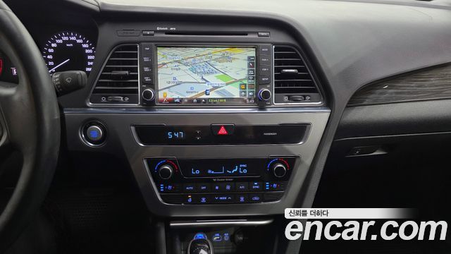 Hyundai Sonata 2015 — photo 19