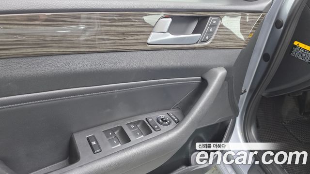 Hyundai Sonata 2015 — photo 25