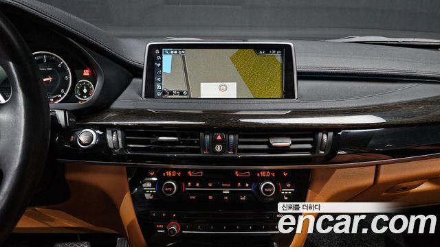 BMW X6 2017 — photo 13