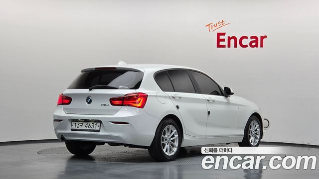 BMW 1-Series 2017 — photo 2