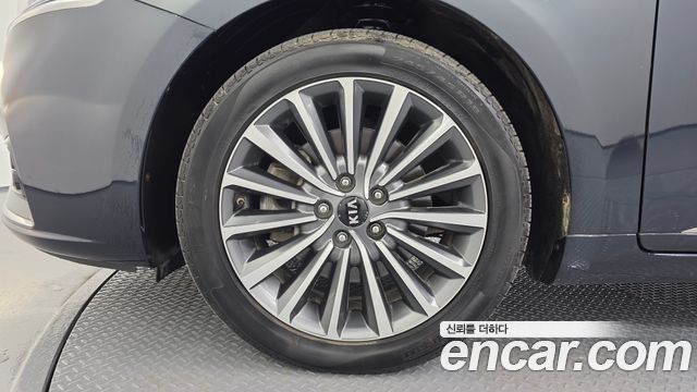 Kia K7 2016 — photo 5