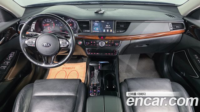 Kia K7 2016 — photo 10