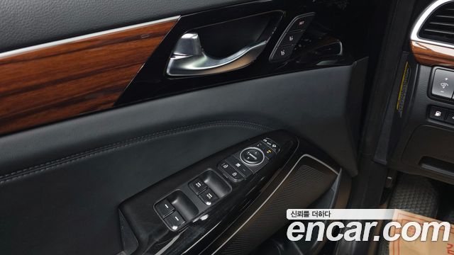 Kia K7 2016 — photo 18