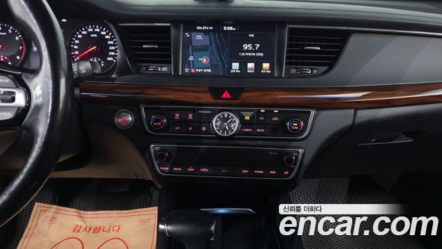 Kia K7 2016 — photo 22