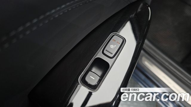 Kia K7 2016 — photo 25