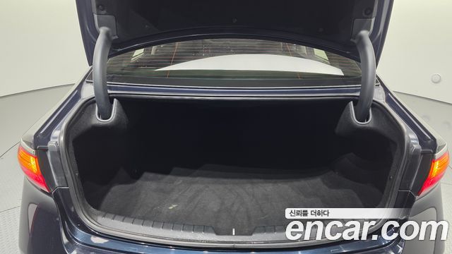 Kia K7 2016 — photo 26
