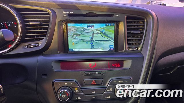 Kia K5 2012 — photo 3