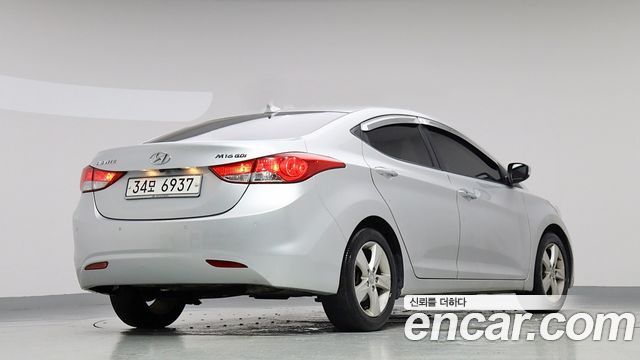 Hyundai AVANTE 2012 — photo 4