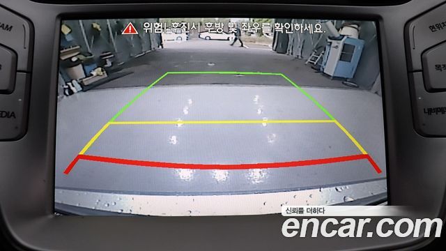 Hyundai AVANTE 2012 — photo 15