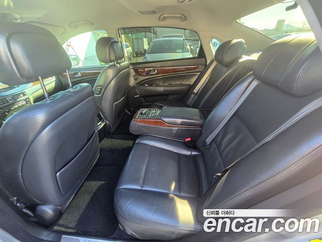 Hyundai Equus 2014 — photo 11