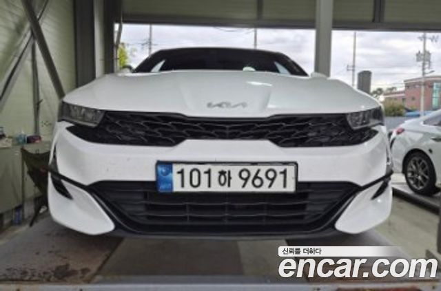 Kia K5 2023 — photo 1