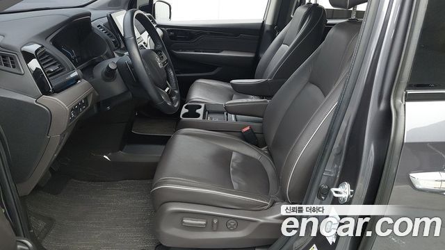 Honda Odyssey 2021 — photo 9