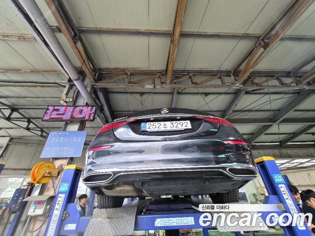 Mercedes-Benz S-Class 2021 — photo 2