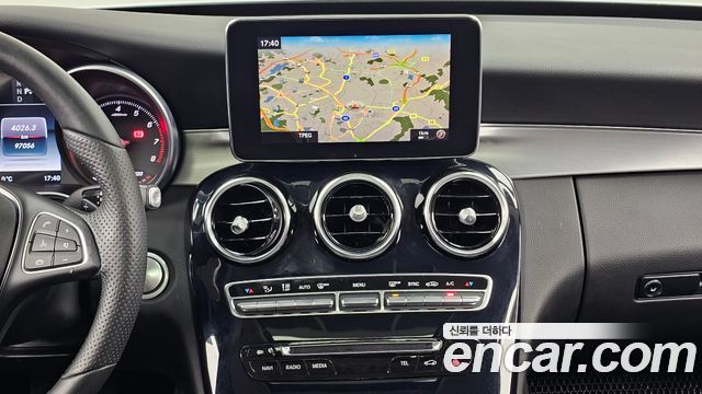 Mercedes-Benz C-Class 2016 — photo 14