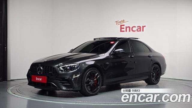 Mercedes-Benz E-Class 2023 — photo 1