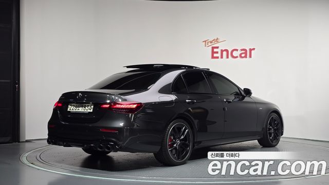 Mercedes-Benz E-Class 2023 — photo 2