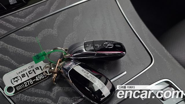 Mercedes-Benz E-Class 2023 — photo 22