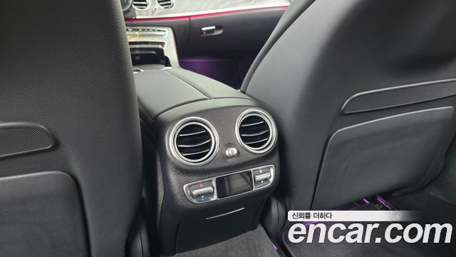 Mercedes-Benz E-Class 2023 — photo 31