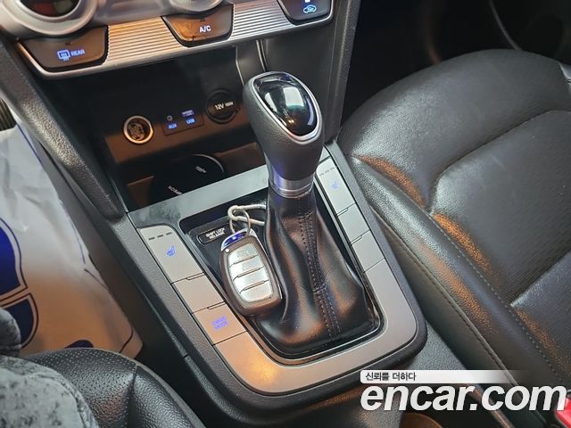 Hyundai AVANTE 2019 — photo 8