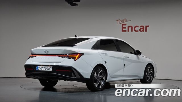 Hyundai AVANTE 2026 — photo 2