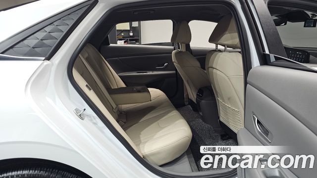 Hyundai AVANTE 2026 — photo 17