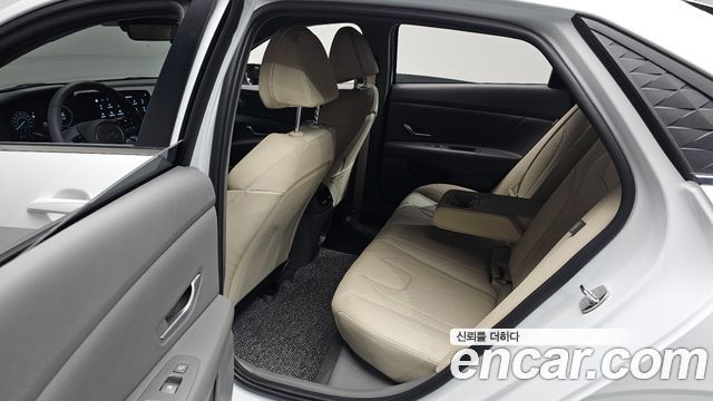 Hyundai AVANTE 2026 — photo 18