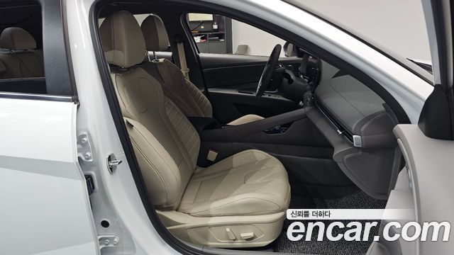 Hyundai AVANTE 2026 — photo 16