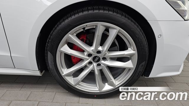 Audi A7 2023 — photo 7