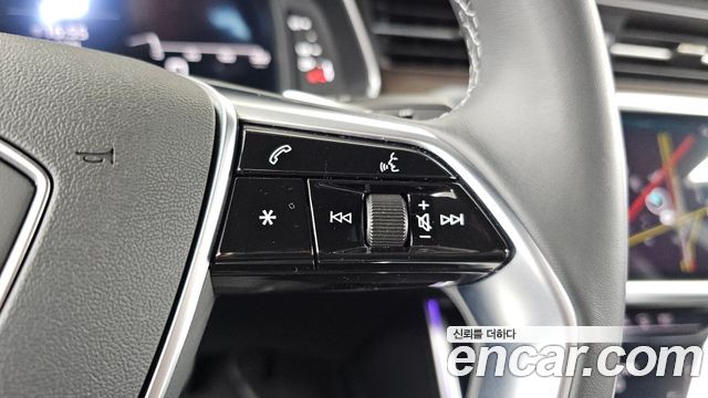 Audi A7 2023 — photo 32