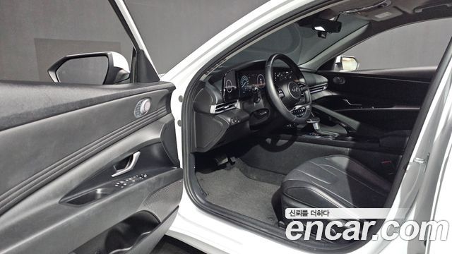 Hyundai AVANTE 2023 — photo 13