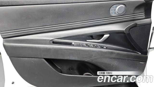 Hyundai AVANTE 2023 — photo 14