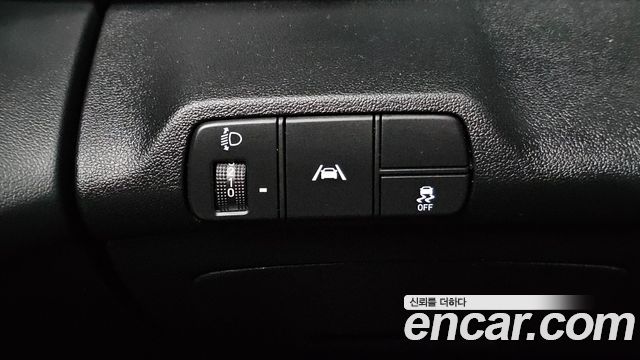 Hyundai AVANTE 2023 — photo 27