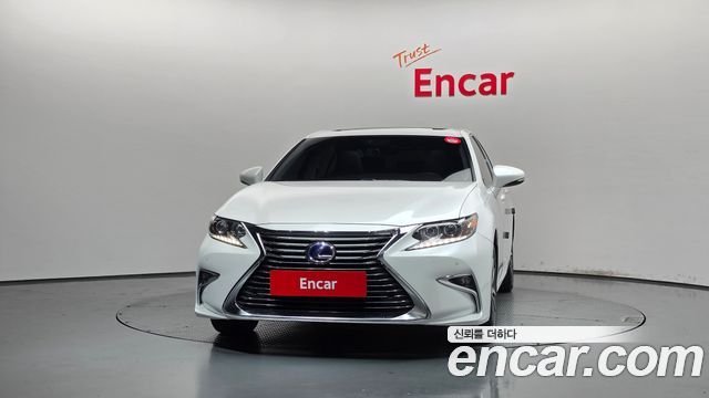 Lexus ES 2017 — photo 3