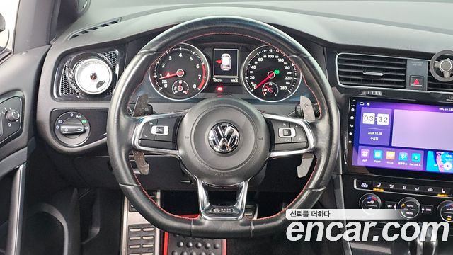 Volkswagen Golf 2015 — photo 11